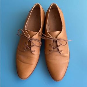 Madewell Oxfords tan size 9